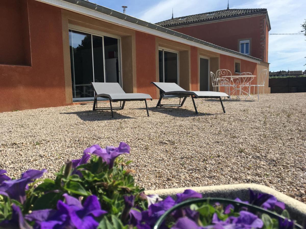 Domaine Des Jardins De La Saone Hotel Tournus Room photo